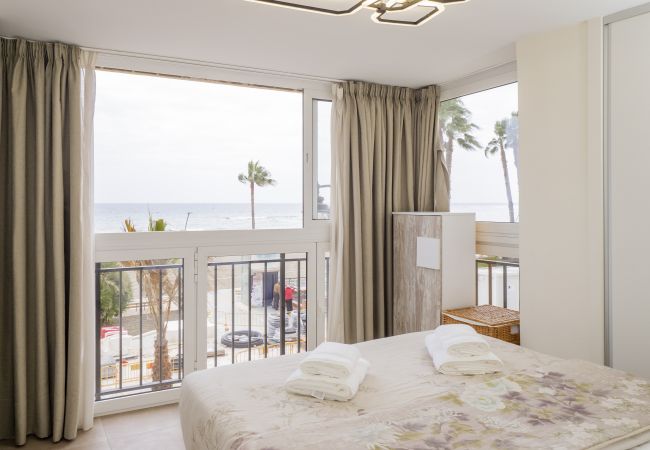 Apartamento en Estepona - Cubo's Estepona Oceanview Apartment & Free Parking