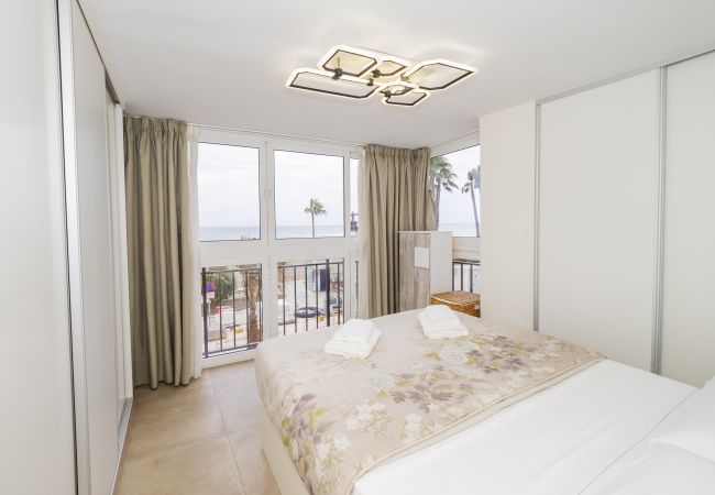Apartamento en Estepona - Cubo's Estepona Oceanview Apartment & Free Parking