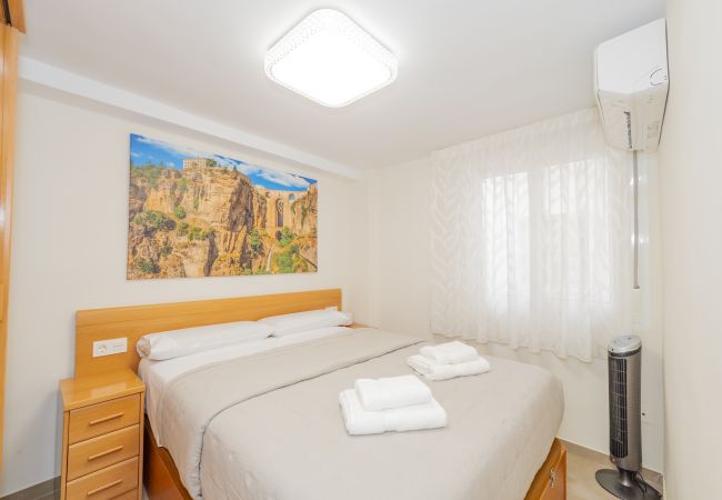 Apartamento en Estepona - Cubo's Estepona Oceanview Apartment & Free Parking