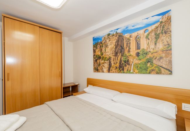 Apartamento en Estepona - Cubo's Estepona Oceanview Apartment & Free Parking