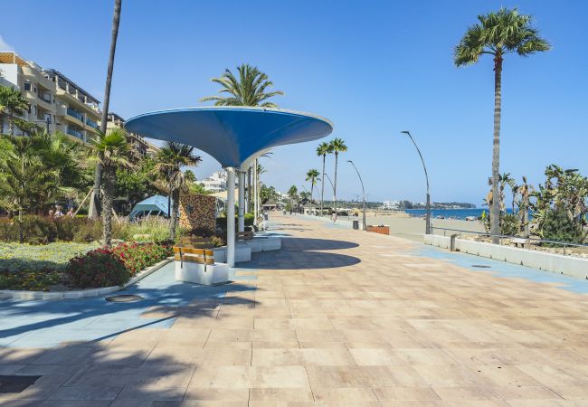 Apartamento en Estepona - Cubo's Estepona Oceanview Apartment & Free Parking