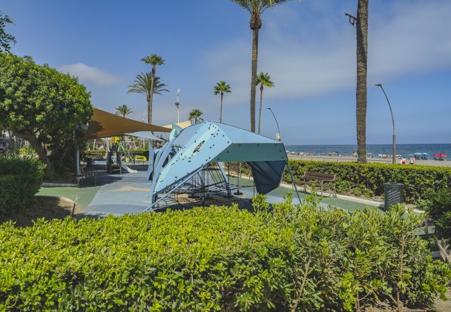 Apartamento en Estepona - Cubo's Estepona Oceanview Apartment & Free Parking