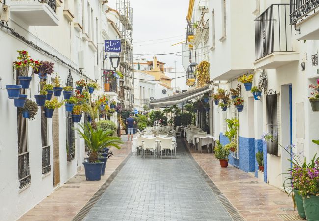 Apartamento en Estepona - Cubo's Estepona Oceanview Apartment & Free Parking