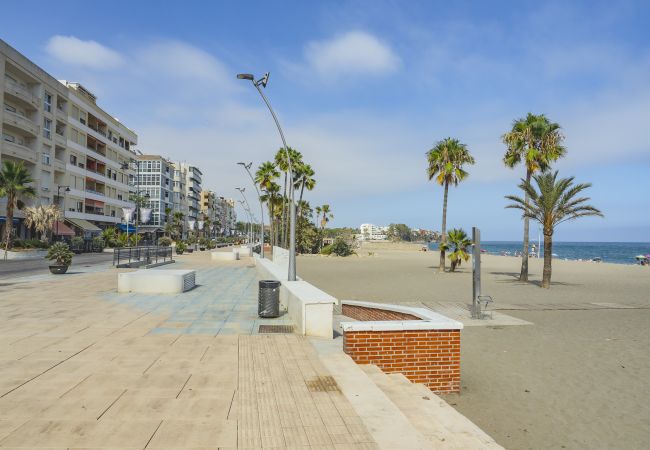 Apartamento en Estepona - Cubo's Estepona Oceanview Apartment & Free Parking
