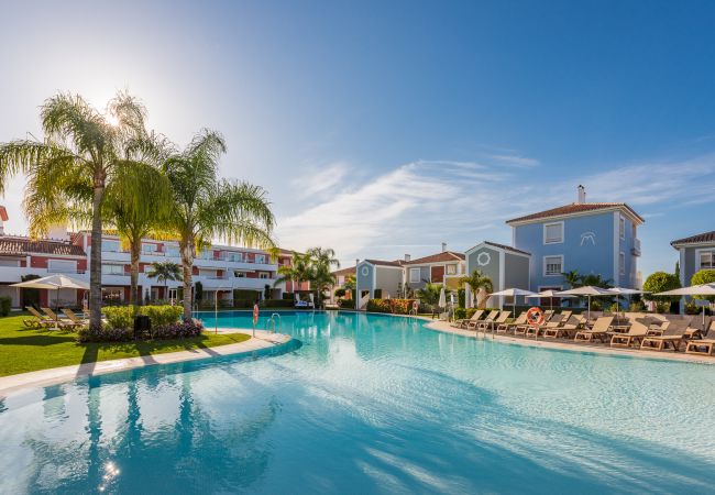Apartamento en Marbella - Cubo's Cortijo Del Mar Resort 4 PAX B1 2