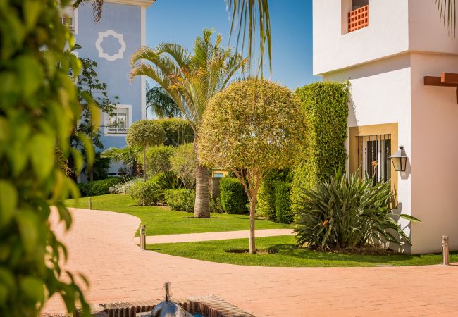 Apartamento en Marbella - Cubo's Cortijo Del Mar Resort 4 PAX B1 2