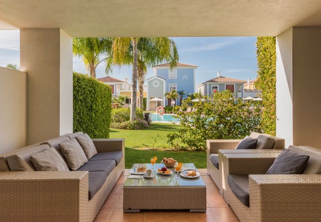 Apartamento en Marbella - Cubo's Cortijo Del Mar Resort 6 PAX B1 2