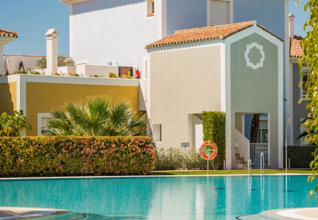 Apartamento en Marbella - Cubo's Cortijo Del Mar Resort 6 PAX B1 2
