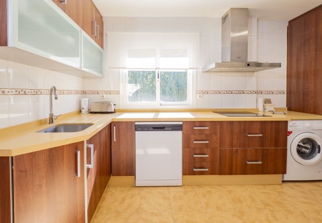 Apartamento en Marbella - Cubo's Cabopino Beach Marbella Apartment