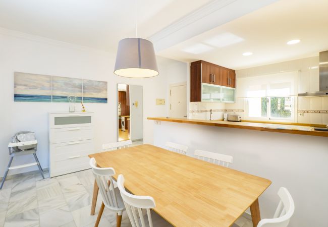Apartamento en Marbella - Cubo's Cabopino Beach Marbella Apartment