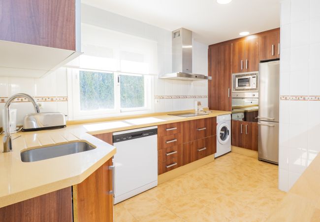 Apartamento en Marbella - Cubo's Cabopino Beach Marbella Apartment