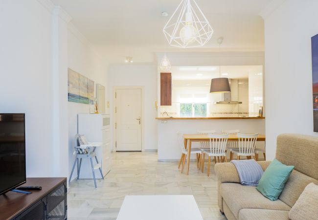 Apartamento en Marbella - Cubo's Cabopino Beach Marbella Apartment