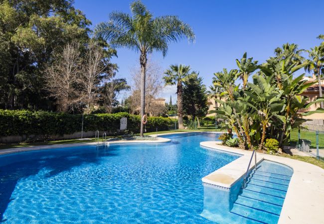 Apartamento en Marbella - Cubo's Cabopino Beach Marbella Apartment