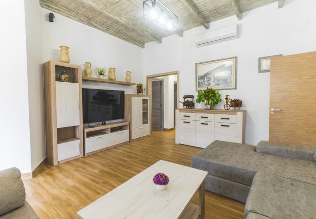 Casa rural en Alhaurín el Grande - Cubo's Casa El Candil 6 PAX