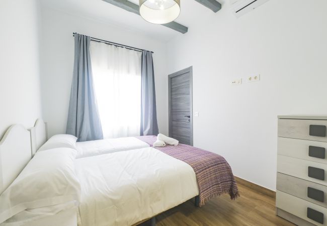 Casa rural en Alhaurín el Grande - Cubo's Casa El Candil 6 PAX