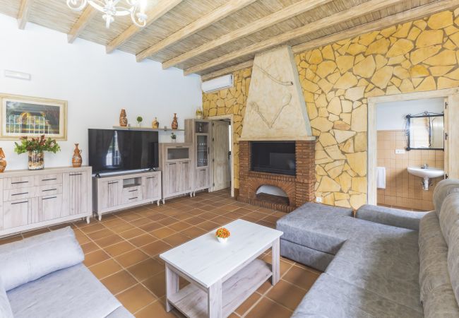Casa rural en Alhaurín el Grande - Cubo's Casa El Candil 8 PAX