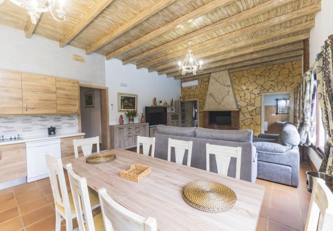 Casa rural en Alhaurín el Grande - Cubo's Casa El Candil 8 PAX