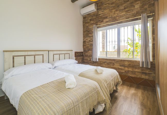 Casa rural en Alhaurín el Grande - Cubo's Casa El Candil 8 PAX