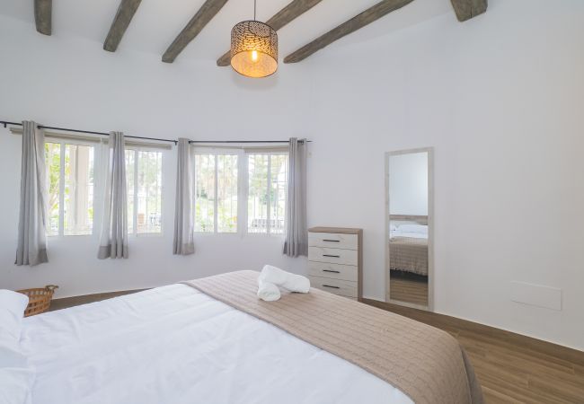 Casa rural en Alhaurín el Grande - Cubo's Casa El Candil 8 PAX