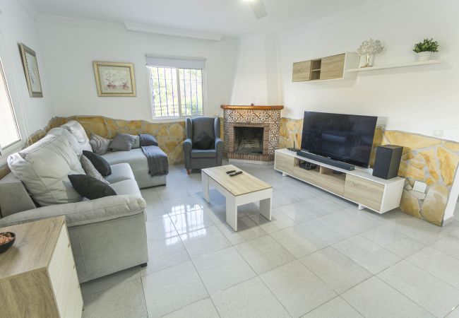 Casa rural en Nerja - .Villa Marimel Con Piscina Privada