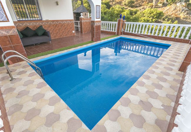 Casa rural en Nerja - .Villa Marimel Con Piscina Privada