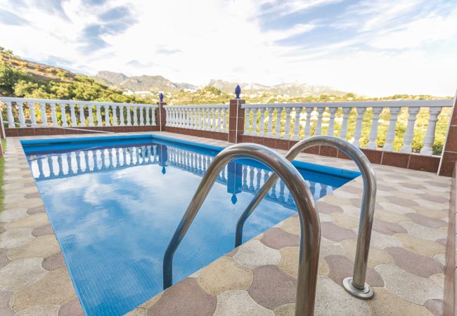 Casa rural en Nerja - .Villa Marimel Con Piscina Privada