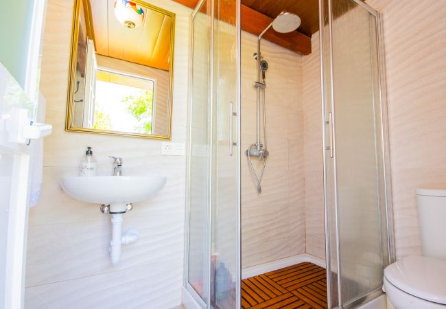 Bathroom of this villa in Alhaurín de la Torre