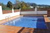 Quiet villa with private pool