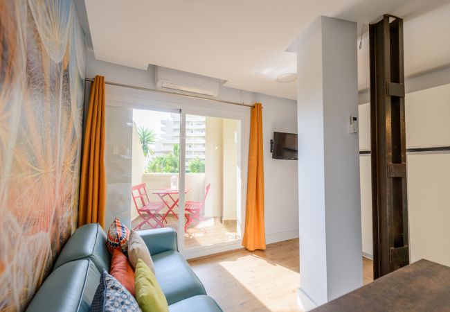 Living room of this apartment in Benalmádena