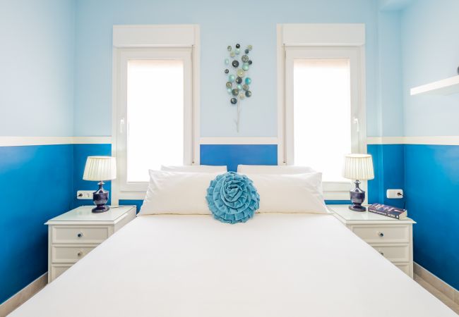 Bedroom of this apartment in Torremolinos