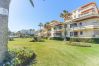 Garden of this apartment in Marbella