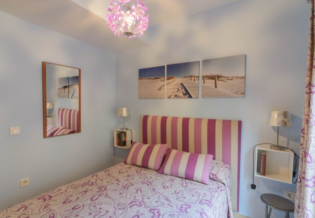 Bedroom of this apartment in Fuengirola