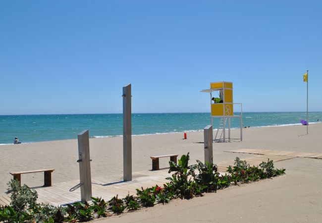 Beach near this apartment in Fuengirola