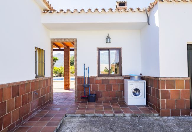 Cottage in Alhaurin de la Torre - Cubo's Finca La Viña Angulo