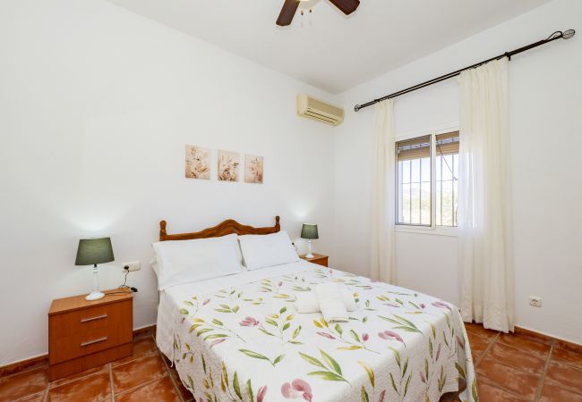 Cottage in Alhaurin de la Torre - Cubo's Finca La Viña Angulo