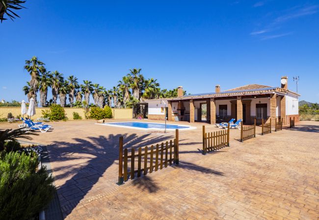 Cottage in Alhaurin de la Torre - Cubo's Finca La Viña Angulo