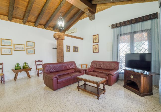 Living room of this farm in Alhaurín el Grande