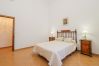 Bedroom of this country house in Alhaurín el Grande