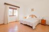 Bedroom of this country house in Alhaurín el Grande