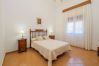 Bedroom of this country house in Alhaurín el Grande