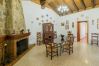 Dining room of this farm in Alhaurín el Grande