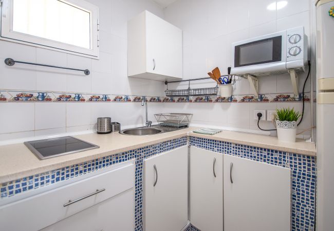 Kitchen of this apartment in Benalmádena