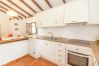 Kitchen of this rural house in Alhaurín el Grande