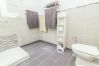 Bathroom of this rural house in Alhaurín el Grande