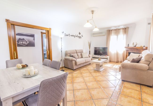 Dining room of this luxury estate in Alhaurín el Grande