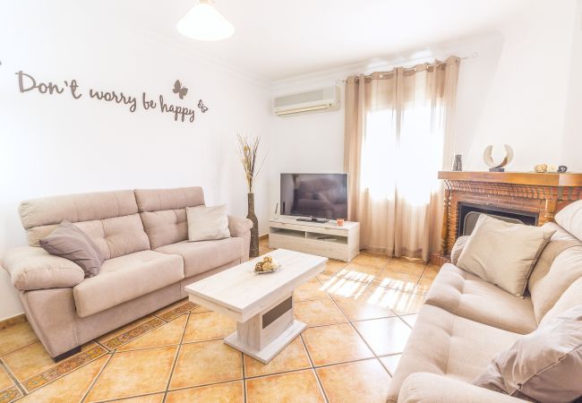 Dining room of this luxury estate in Alhaurín el Grande