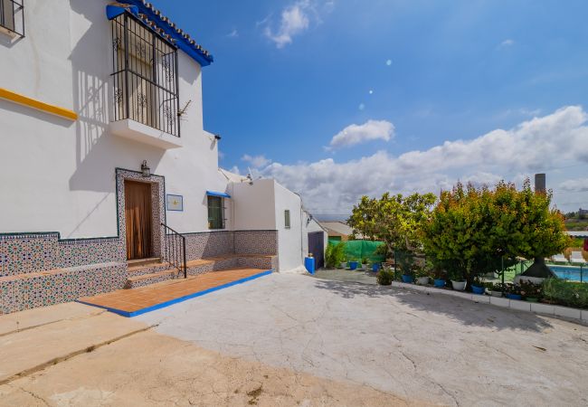 Cottage in Alhaurin de la Torre - Cubo's Casa Rural Candelaria