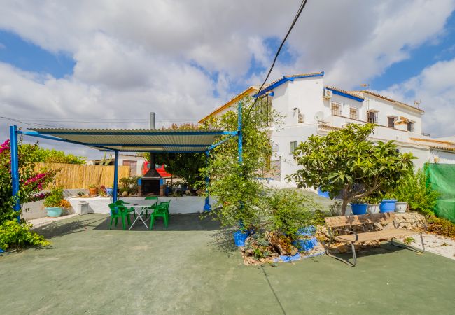 Cottage in Alhaurin de la Torre - Cubo's Casa Rural Candelaria