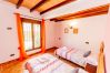 Children's bedroom of this villa in Alhaurín el Grande