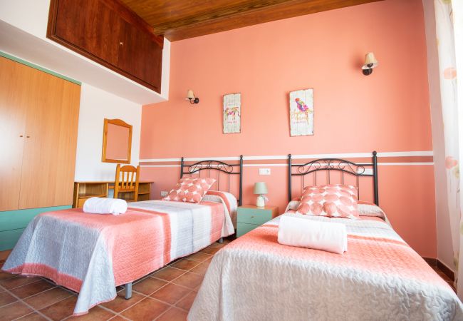 Bedroom of this villa in Alhaurín el Grande